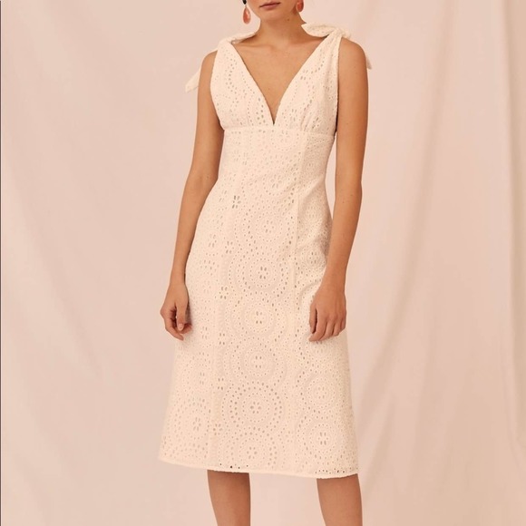 KEEPSAKE the Label Dresses & Skirts - Keepsake White Harmony Eyelet Lace‎ Sleeveless Midi Sheath Dress